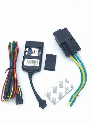 Black High Sensitive Auto Gps Tracking Device Built - in GPS And GSM Antenna